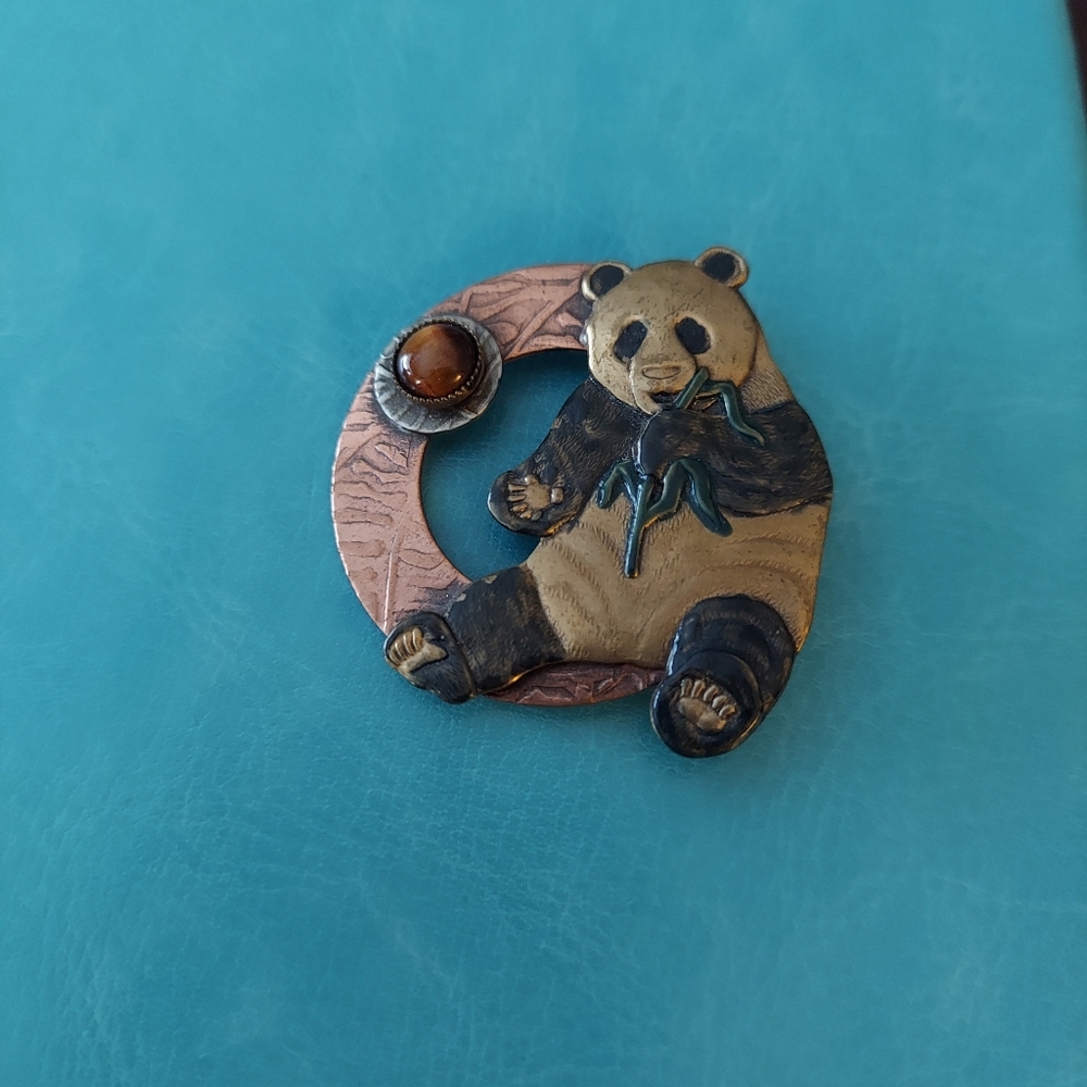 Dancing Bear Panda Brooch - Picture 4 of 5
